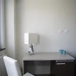 B&B Sud Est 팔라쫄로 아크레이데