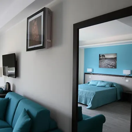 Sud Est 帕拉佐洛阿克雷伊德